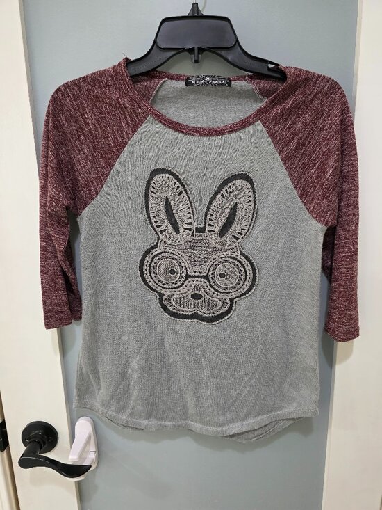 Almost Famous Tops - Almost Famous Bunny Graphic Raglan Tee – Women’s Small Grey & Burgundy